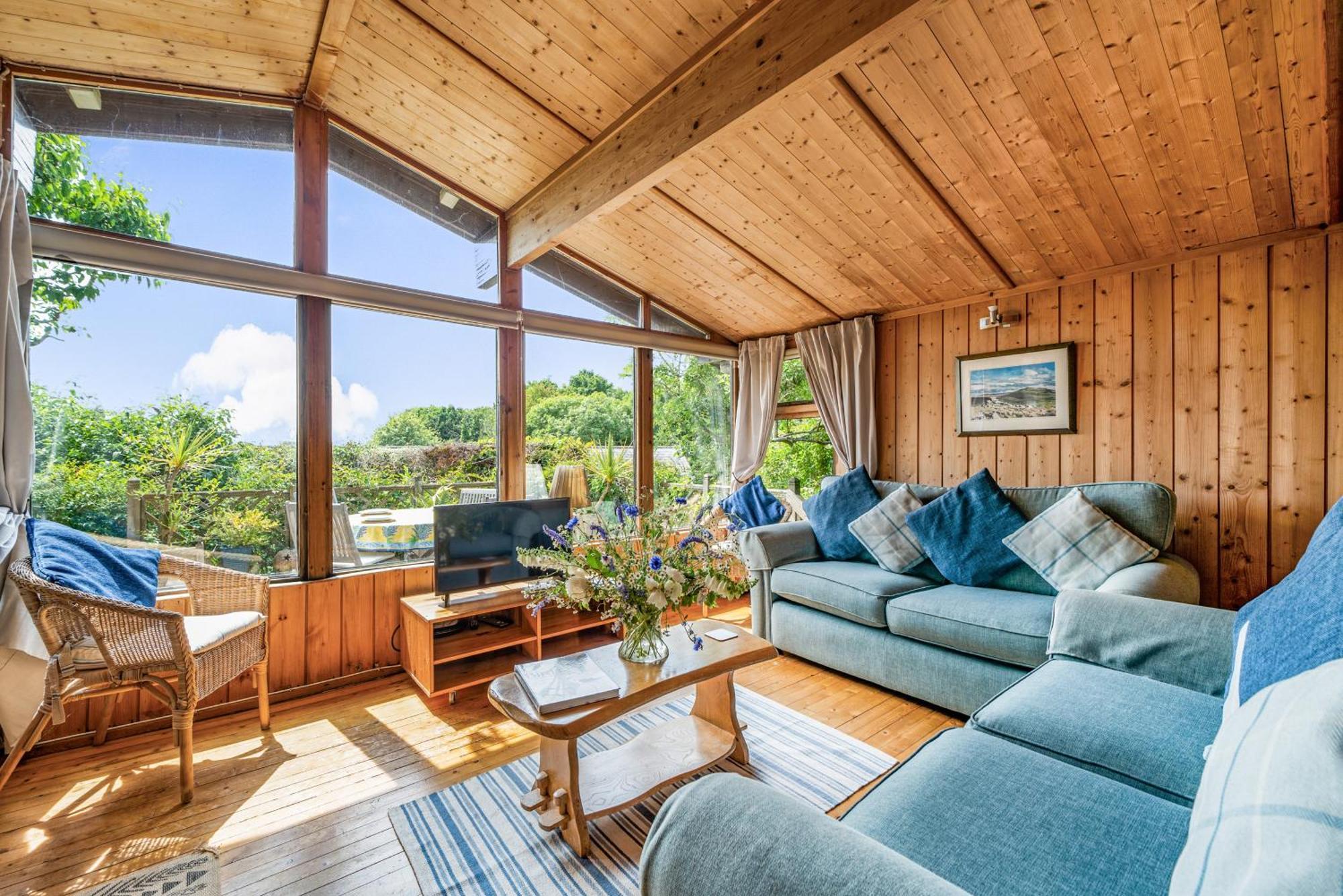 Scandinavian Style Lodge In Rock Wadebridge Eksteriør bilde
